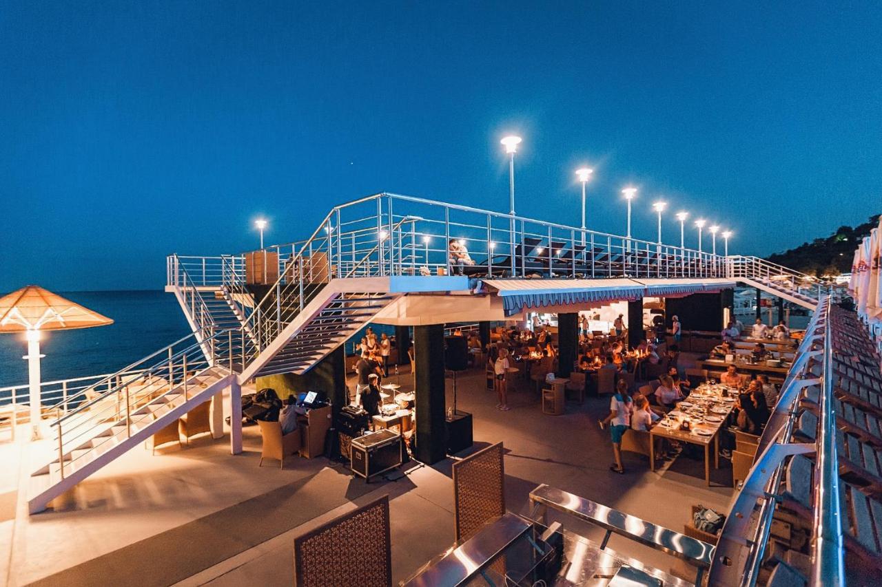 Maristella Marine Residence Odesa Exterior foto