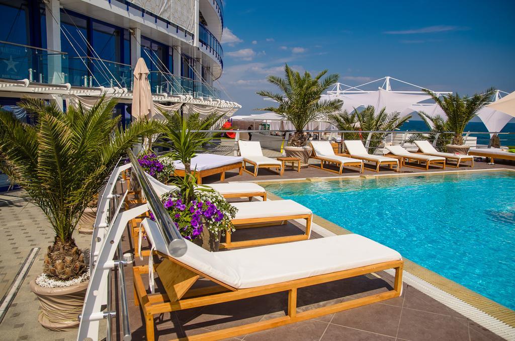Maristella Marine Residence Odesa Exterior foto